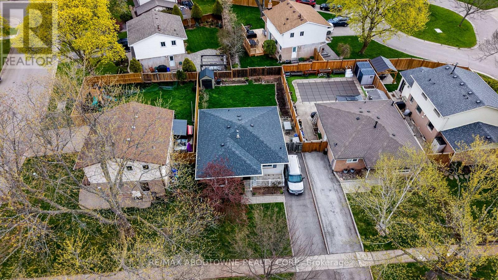 1229 Owen Court, Oakville, Ontario  L6H 1V2 - Photo 33 - W13086912