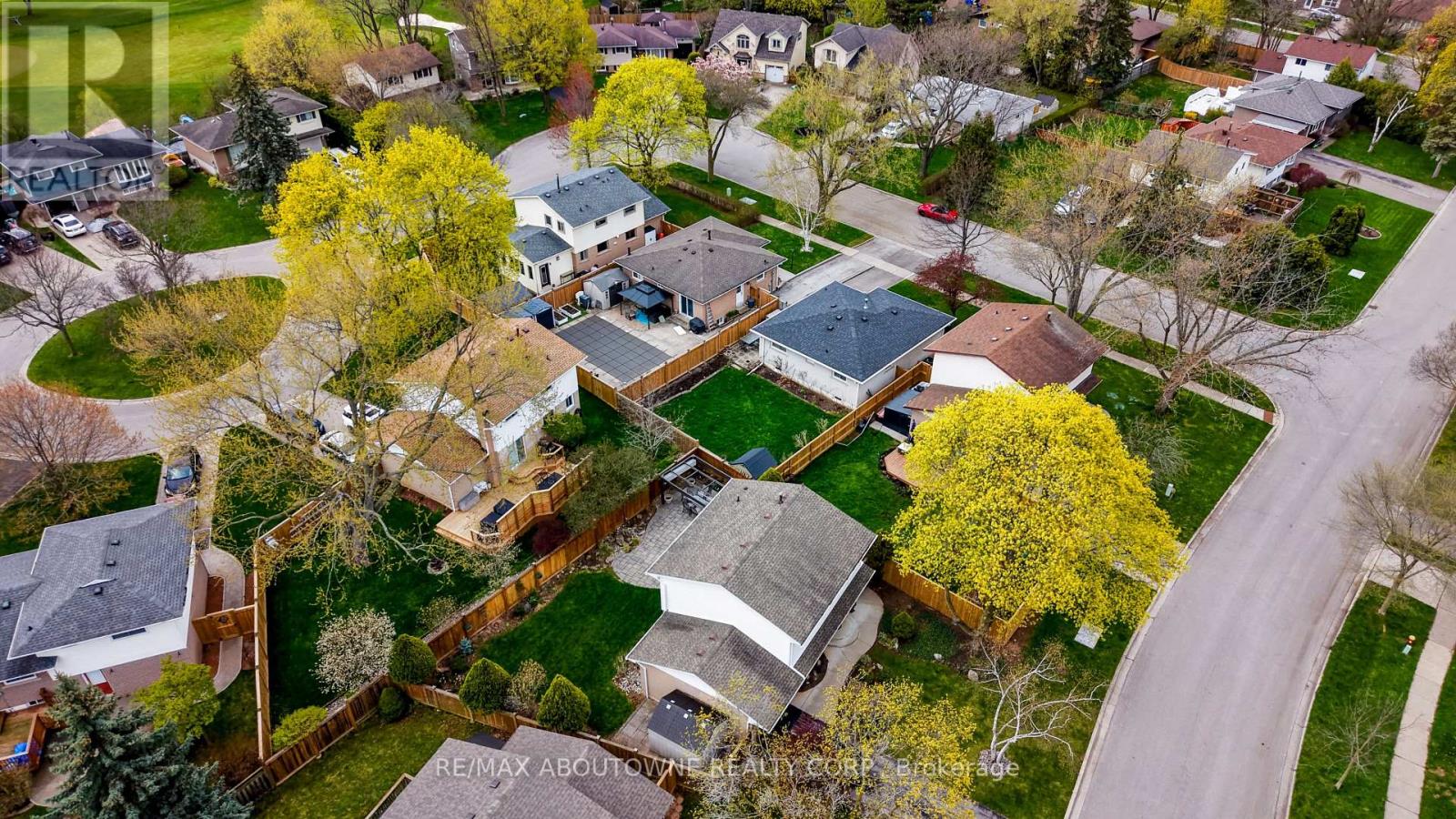 1229 Owen Court, Oakville, Ontario  L6H 1V2 - Photo 35 - W13086912