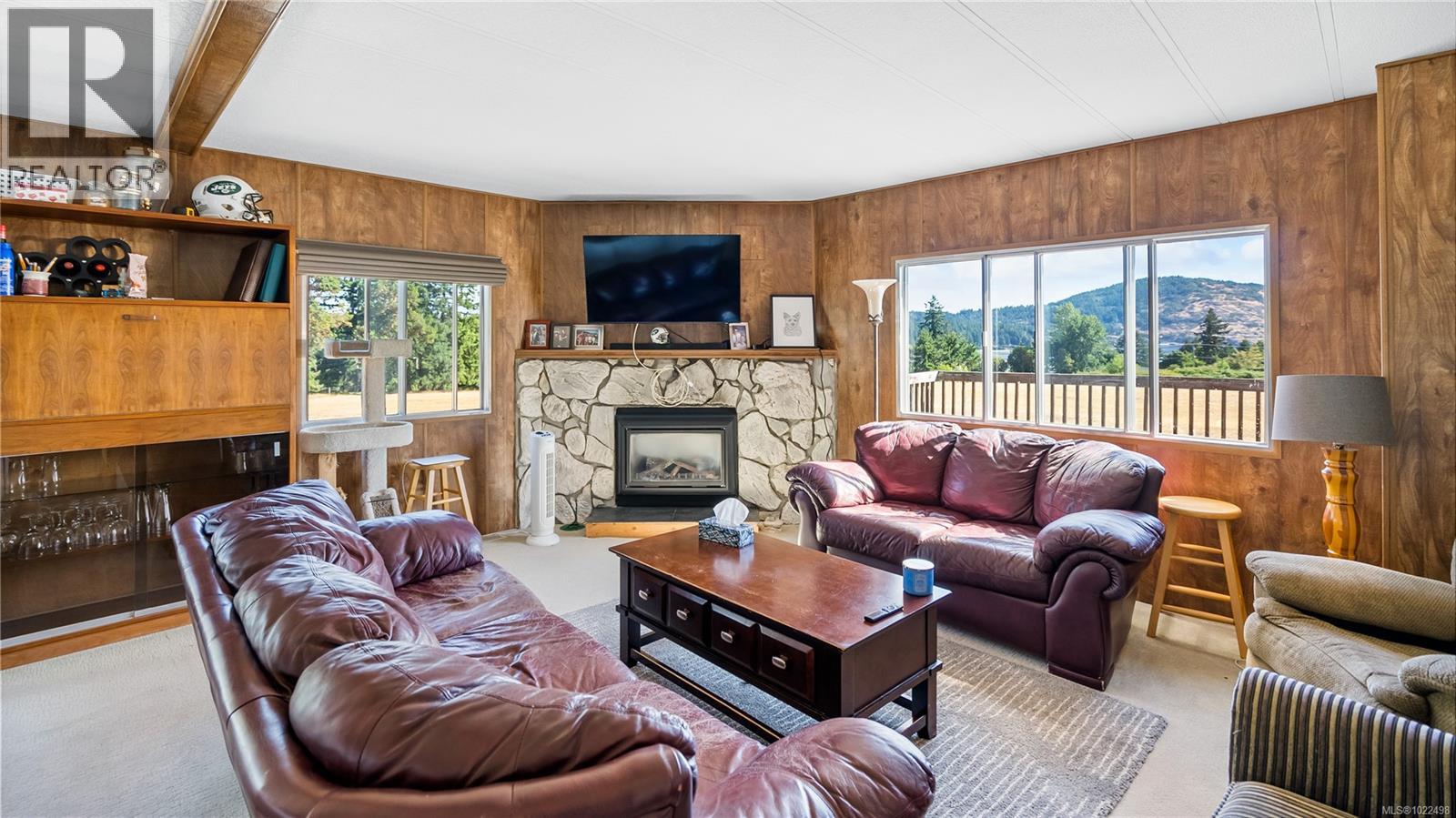 2442 Summerset Rd, Nanoose Bay, British Columbia  V9P 9E4 - Photo 1 - 1022498