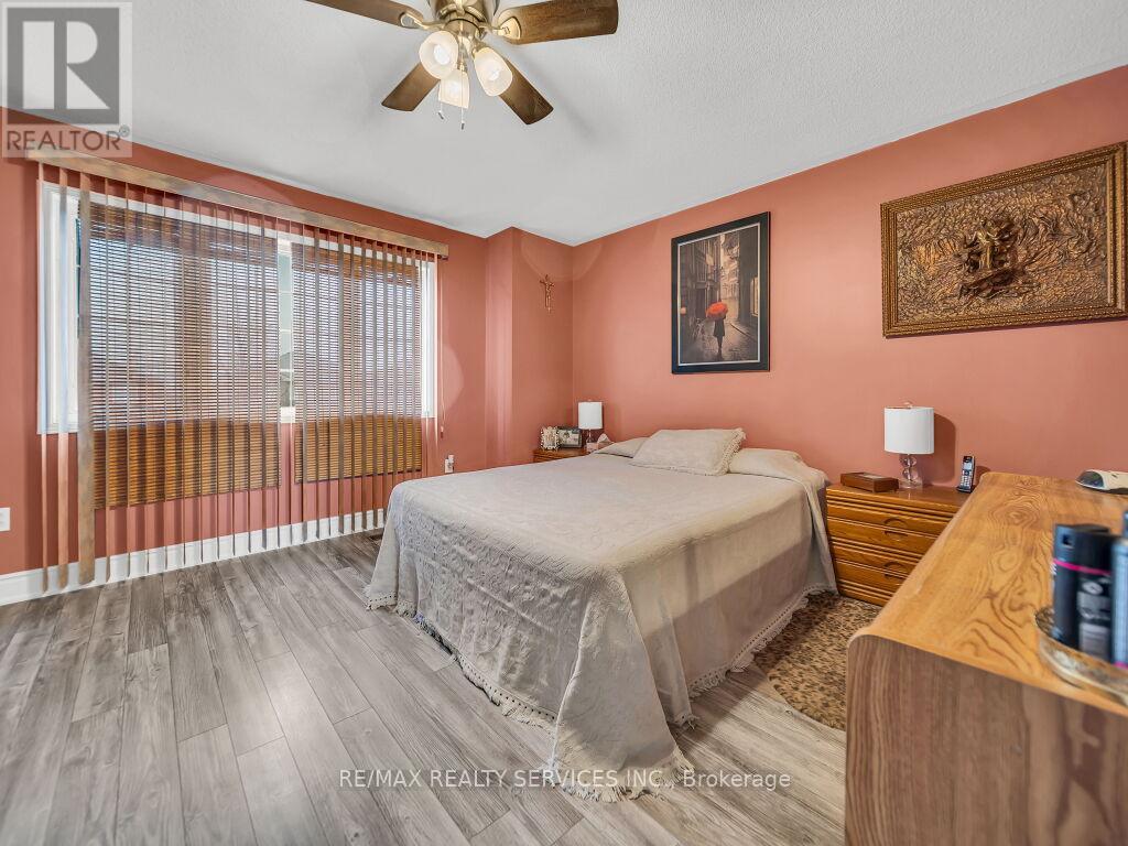 24 Melissa Court, Brampton, Ontario  L6X 4X1 - Photo 17 - W13078812