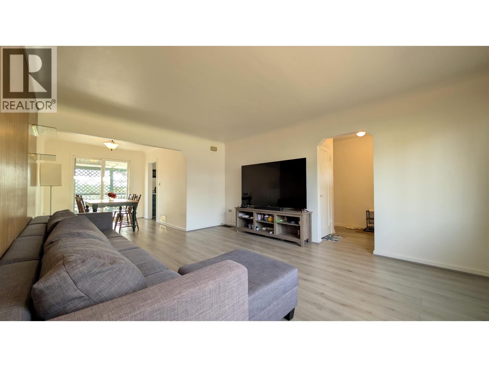 454 Wilson Street, New Westminster, British Columbia  V3L 3R8 - Photo 3 - R3119521