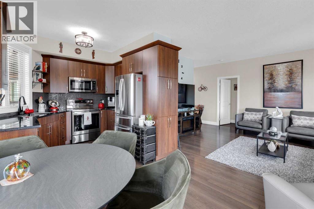 2101, 15 Sunset Square, Cochrane, Alberta  T4C 0E7 - Photo 6 - A2308067