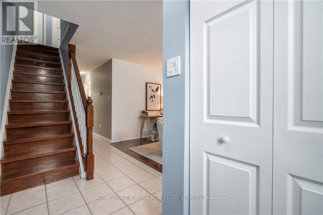 16 - 117 Bonaventure Drive, Hamilton, Ontario  L9C 4P8 - Photo 2 - X13086936