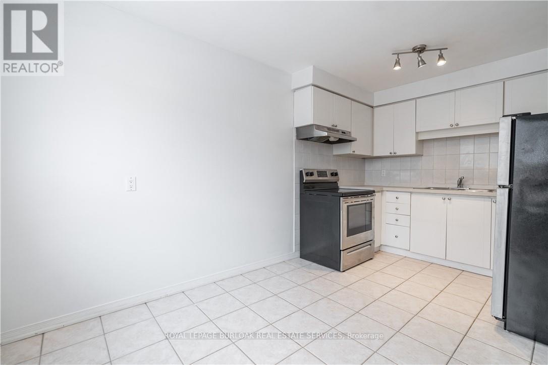 16 - 117 Bonaventure Drive, Hamilton, Ontario  L9C 4P8 - Photo 8 - X13086936
