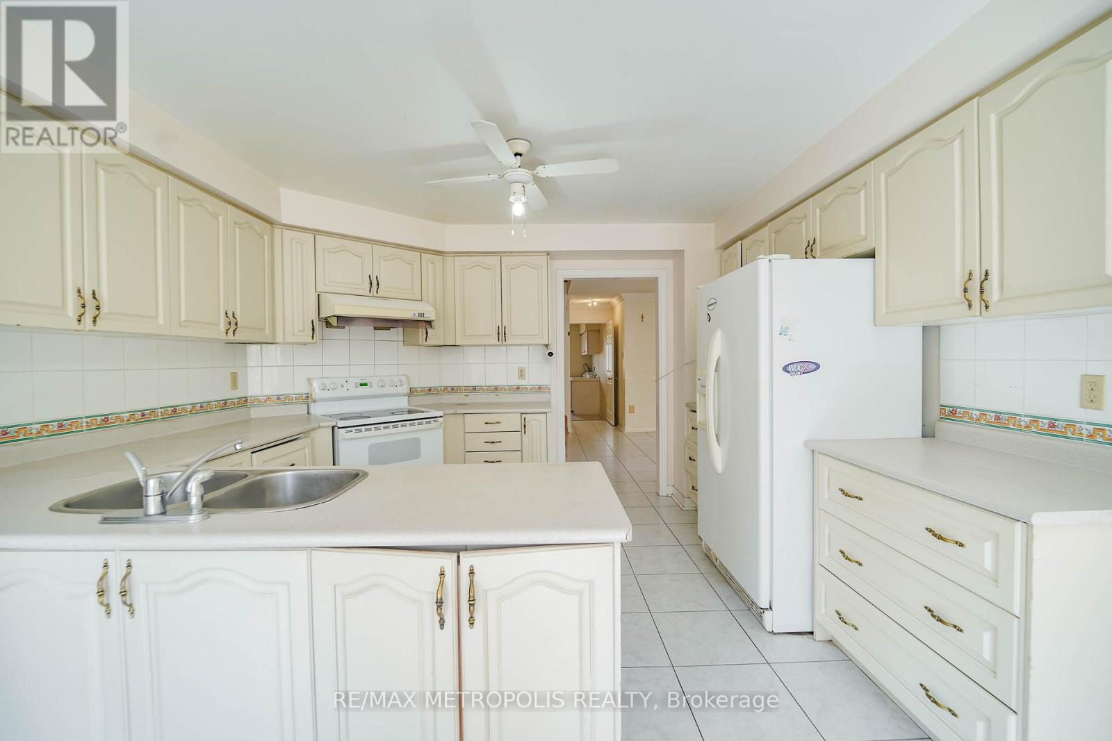 2 Schooner Court, Markham, Ontario  L6C 1R2 - Photo 13 - N13086556