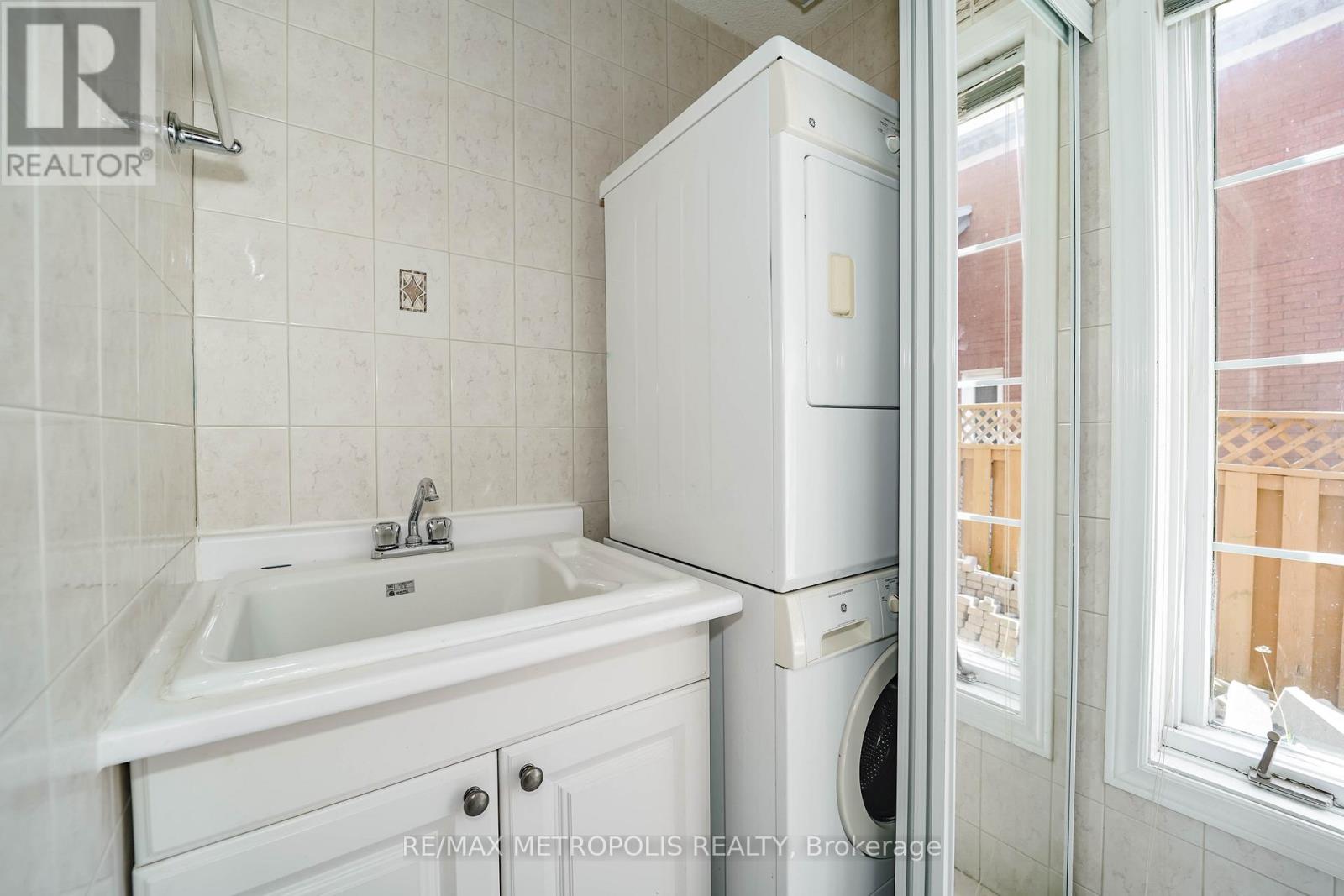 2 Schooner Court, Markham, Ontario  L6C 1R2 - Photo 21 - N13086556
