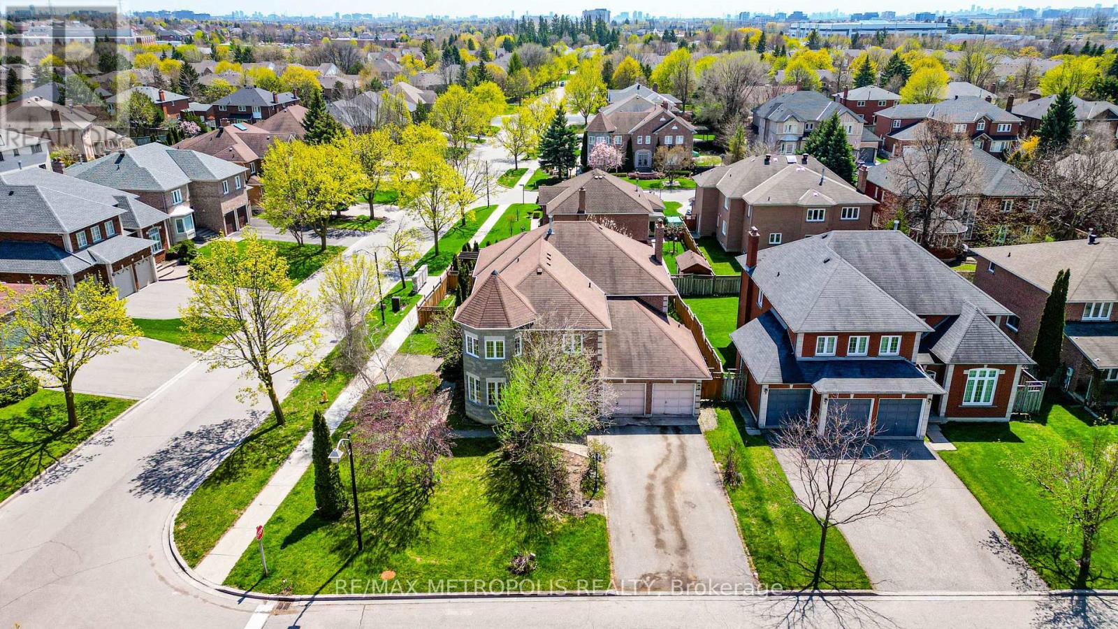 2 Schooner Court, Markham, Ontario  L6C 1R2 - Photo 2 - N13086556