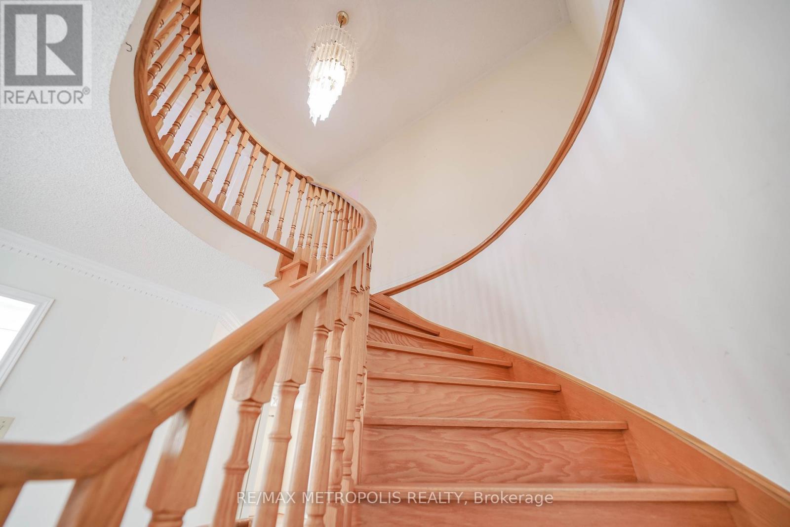 2 Schooner Court, Markham, Ontario  L6C 1R2 - Photo 23 - N13086556