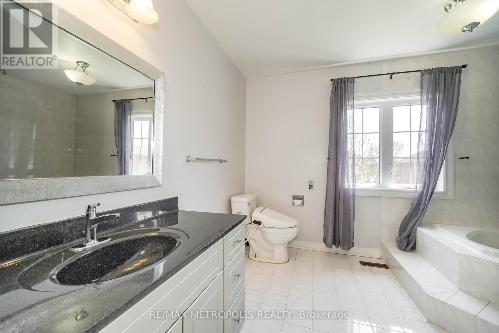 2 Schooner Court, Markham, Ontario  L6C 1R2 - Photo 27 - N13086556
