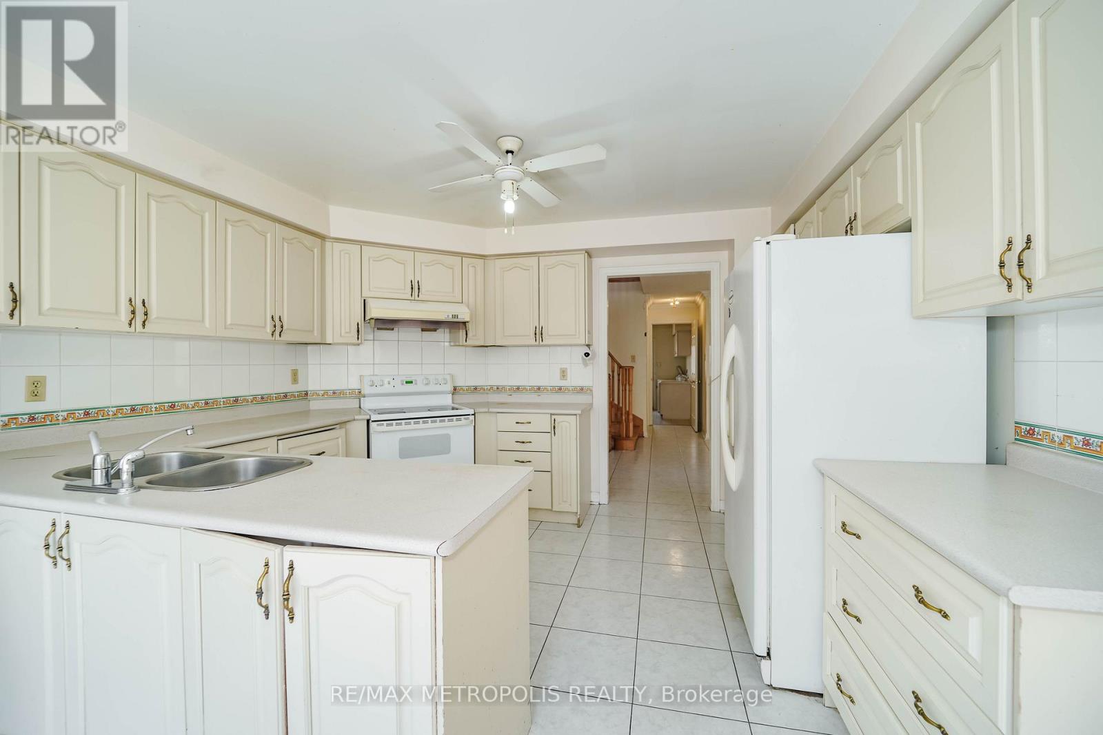 2 Schooner Court, Markham, Ontario  L6C 1R2 - Photo 15 - N13086556