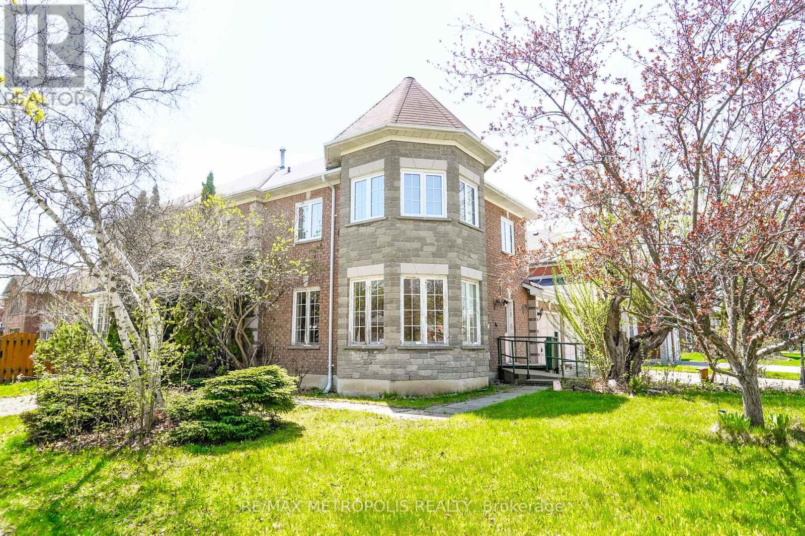 2 Schooner Court, Markham, Ontario  L6C 1R2 - Photo 47 - N13086556