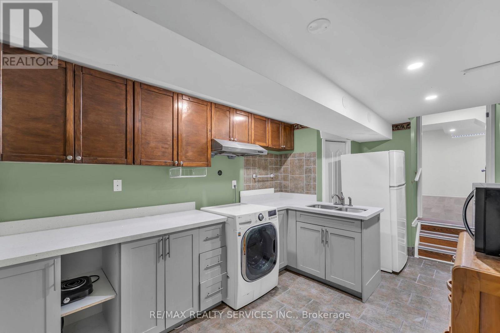 364 Queen Mary Drive, Brampton, Ontario  L7A 3T1 - Photo 37 - W13078488