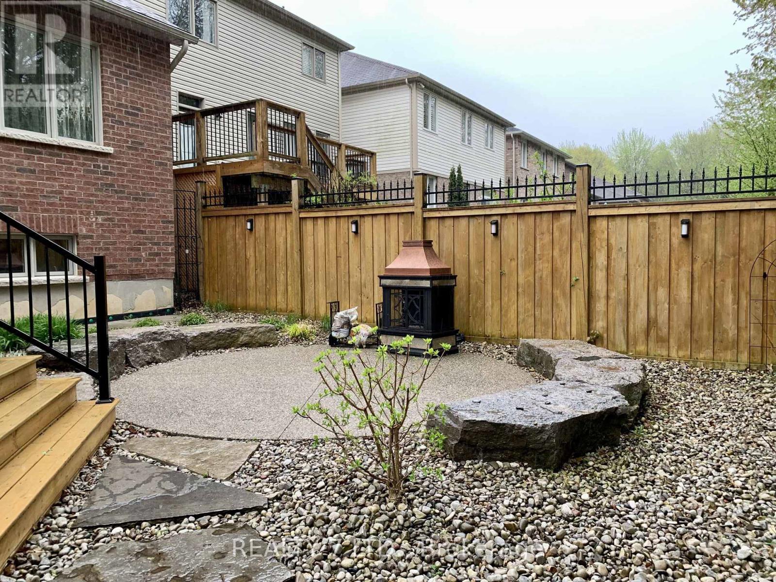 8541 Sweet Chestnut Drive, Niagara Falls, Ontario  L2H 0N1 - Photo 21 - X12829288