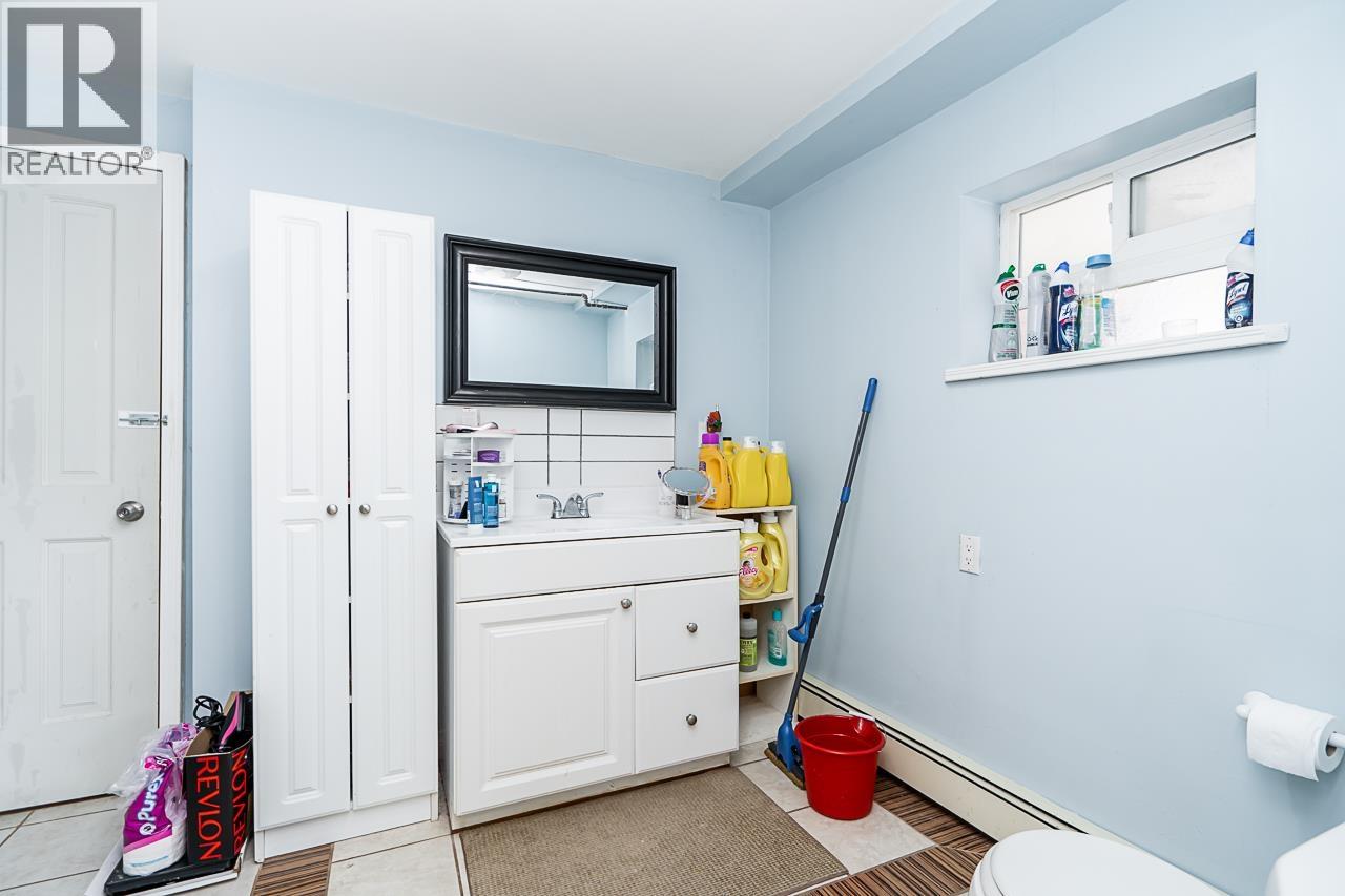 1650 Rochester Avenue, Coquitlam, British Columbia  V3K 2X8 - Photo 25 - R3119598