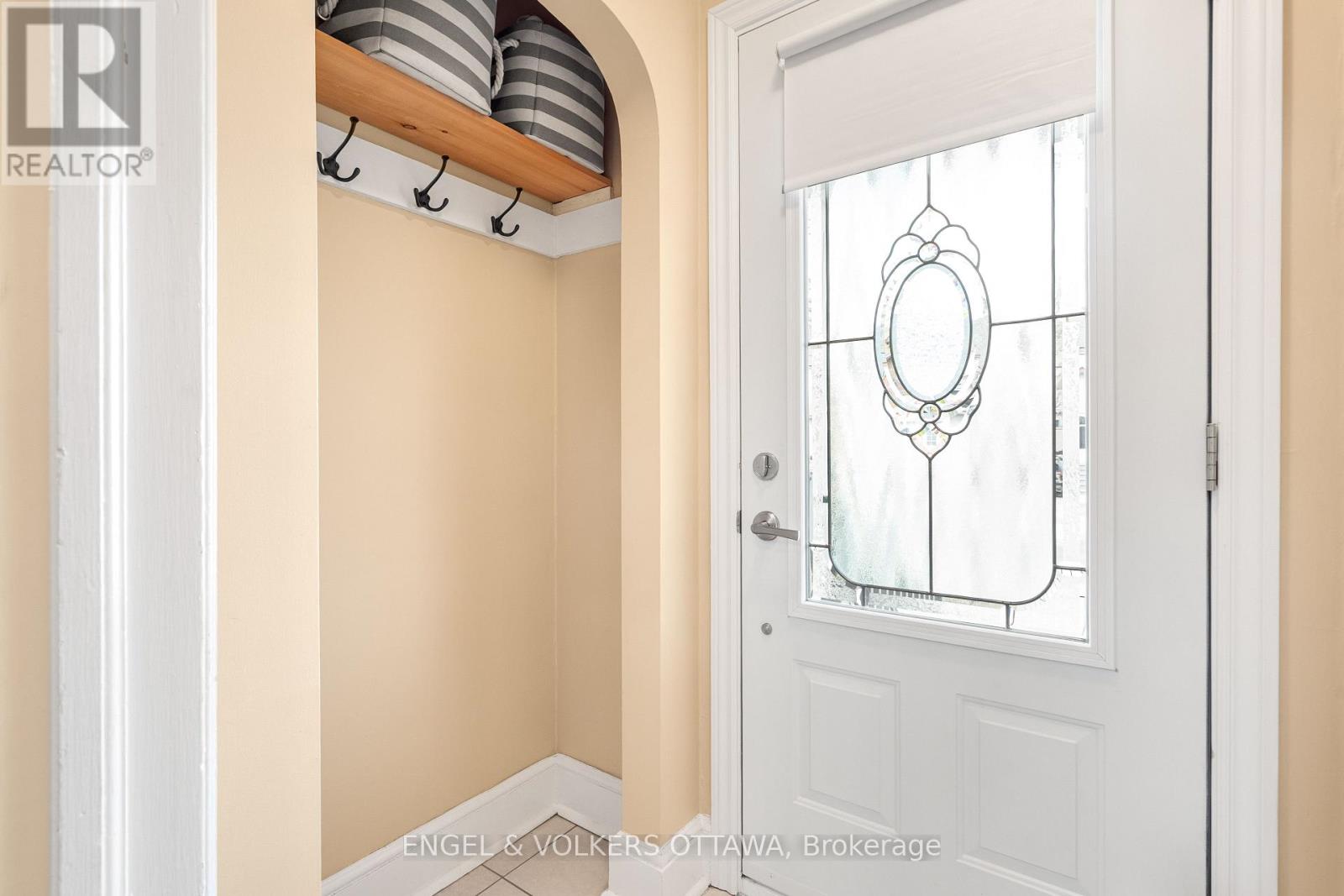 112 Springfield Road, Ottawa, Ontario  K1M 1C6 - Photo 8 - X13086980