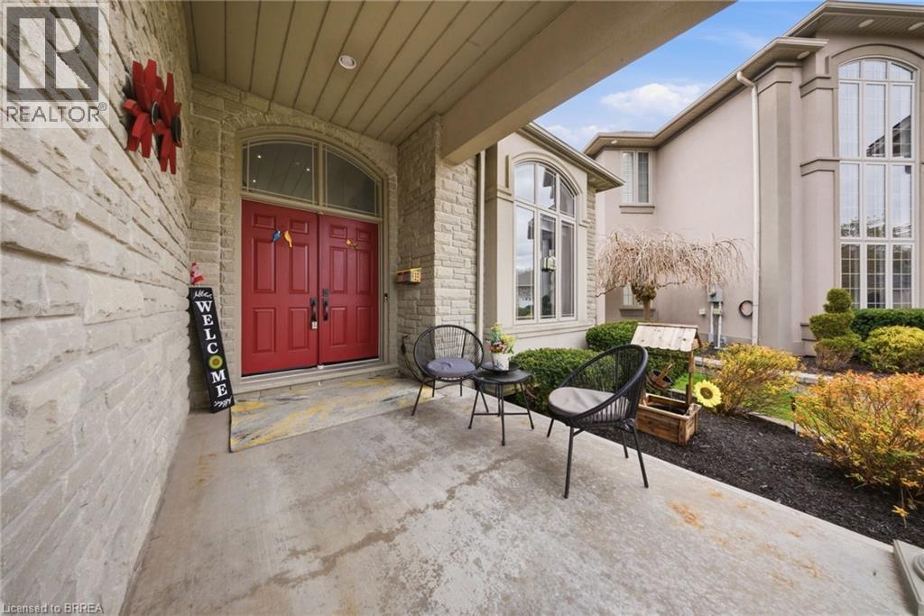 7 Tom Thomson Court, Brantford, Ontario  N3R 7Z6 - Photo 2 - 40827443