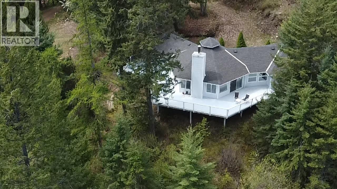 5864 Morgan Drive, Kaslo, British Columbia