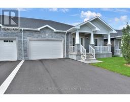 33 DOUGLAS MARSHALL CRESCENT, Brockville, Ontario
