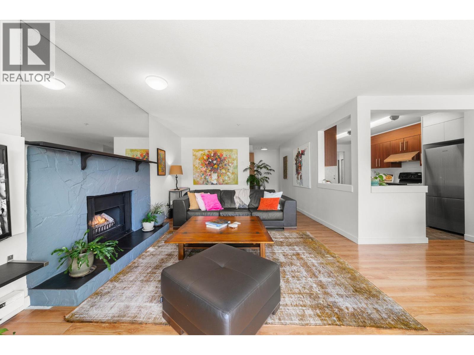 202 1000 Bowron Court, North Vancouver, British Columbia  V7H 2V7 - Photo 3 - R3119780