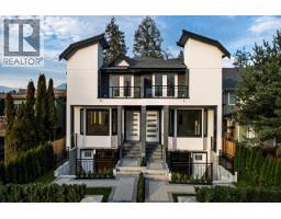 254 E 18TH STREET, North Vancouver, British Columbia