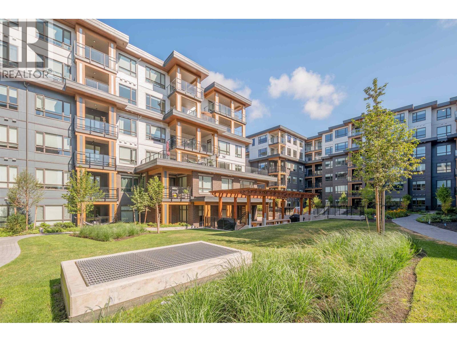 308 741 Anskar Court, Coquitlam, British Columbia  V3J 0N3 - Photo 3 - R3119816