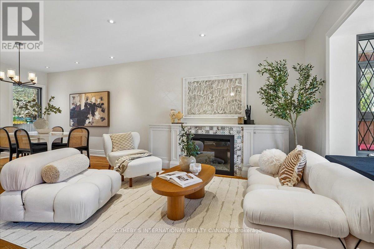 66 Empire Avenue, Toronto, Ontario  M4M 2L4 - Photo 3 - E13086958