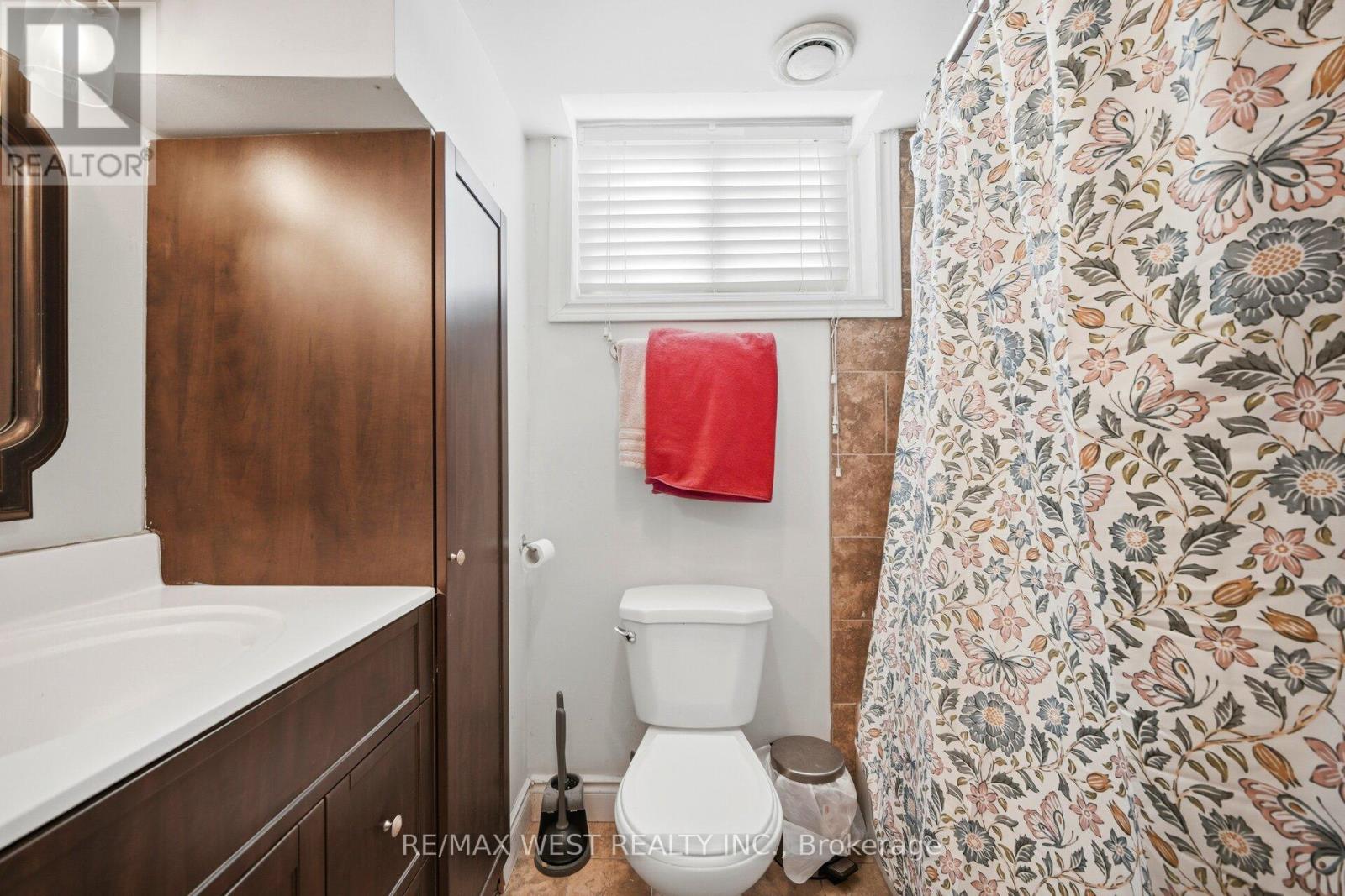 4 Avon Court, Whitby, Ontario  L1N 3H3 - Photo 44 - E13086966