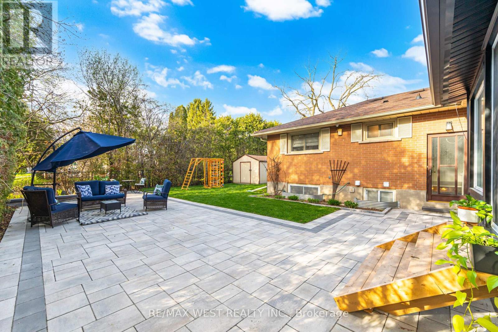 4 Avon Court, Whitby, Ontario  L1N 3H3 - Photo 47 - E13086966