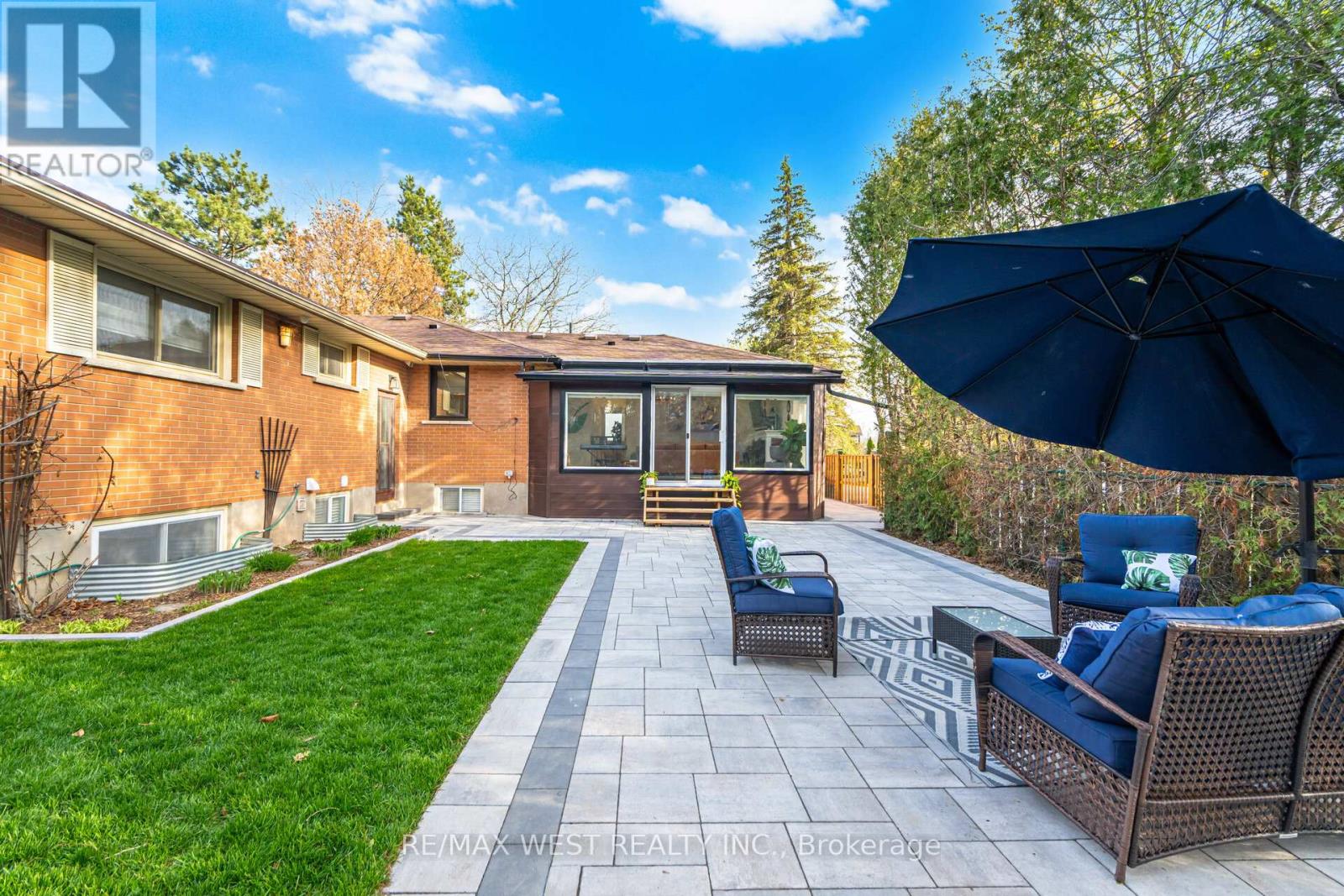 4 Avon Court, Whitby, Ontario  L1N 3H3 - Photo 49 - E13086966