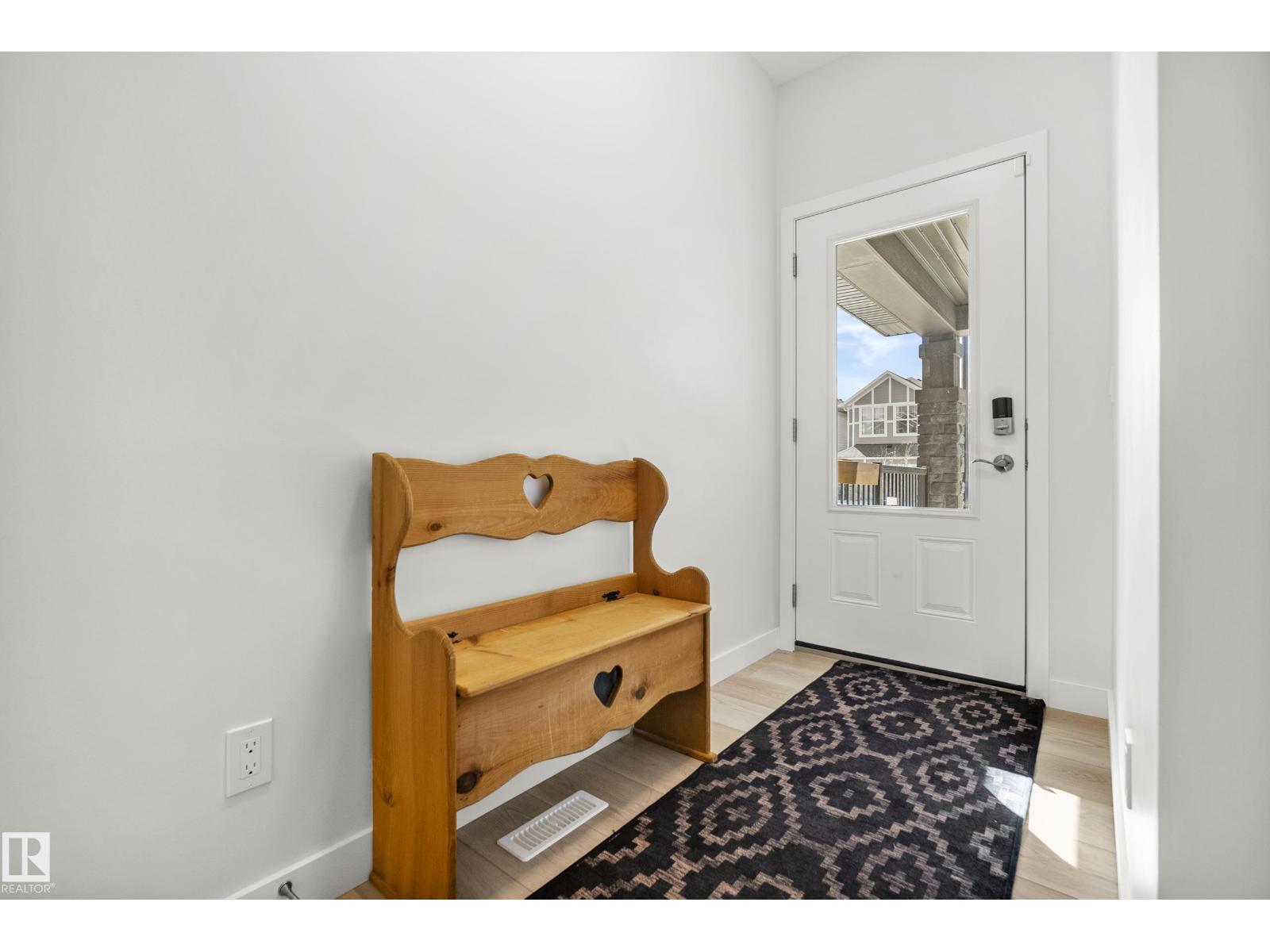 4928 Kinney Rd SW, Edmonton, Alberta  T6W 5H1 - Photo 3 - E4483869