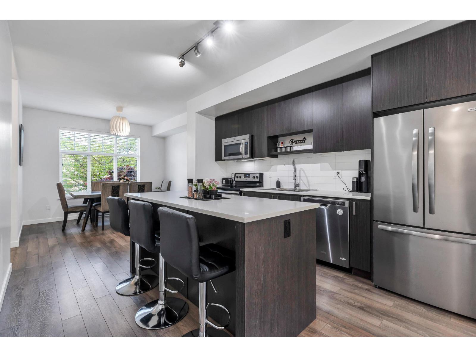 107 15230 Guildford Drive, Surrey, British Columbia  V3R 0C8 - Photo 11 - R3119825