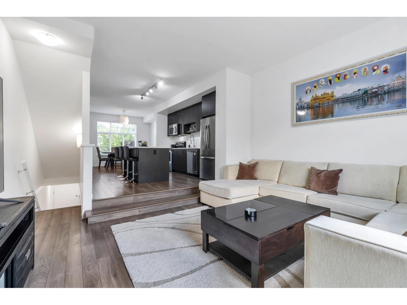 107 15230 Guildford Drive, Surrey, British Columbia  V3R 0C8 - Photo 7 - R3119825