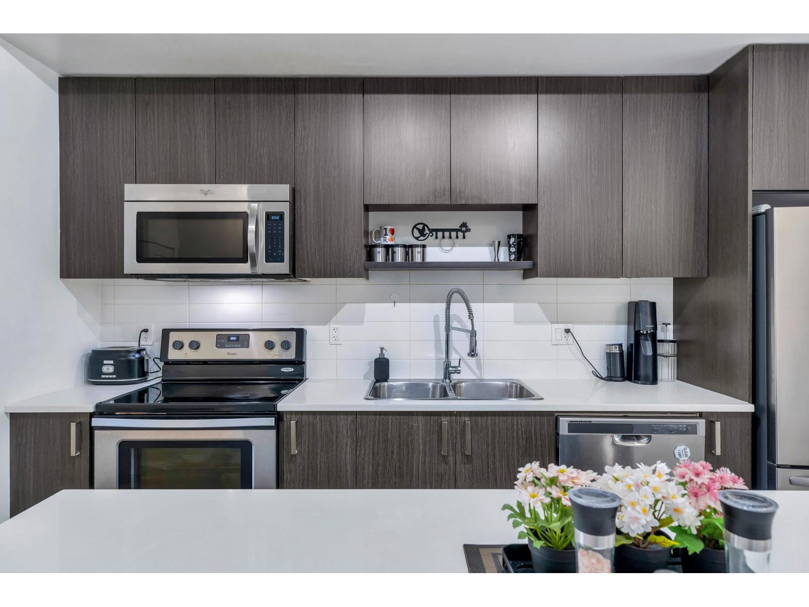 107 15230 Guildford Drive, Surrey, British Columbia  V3R 0C8 - Photo 12 - R3119825