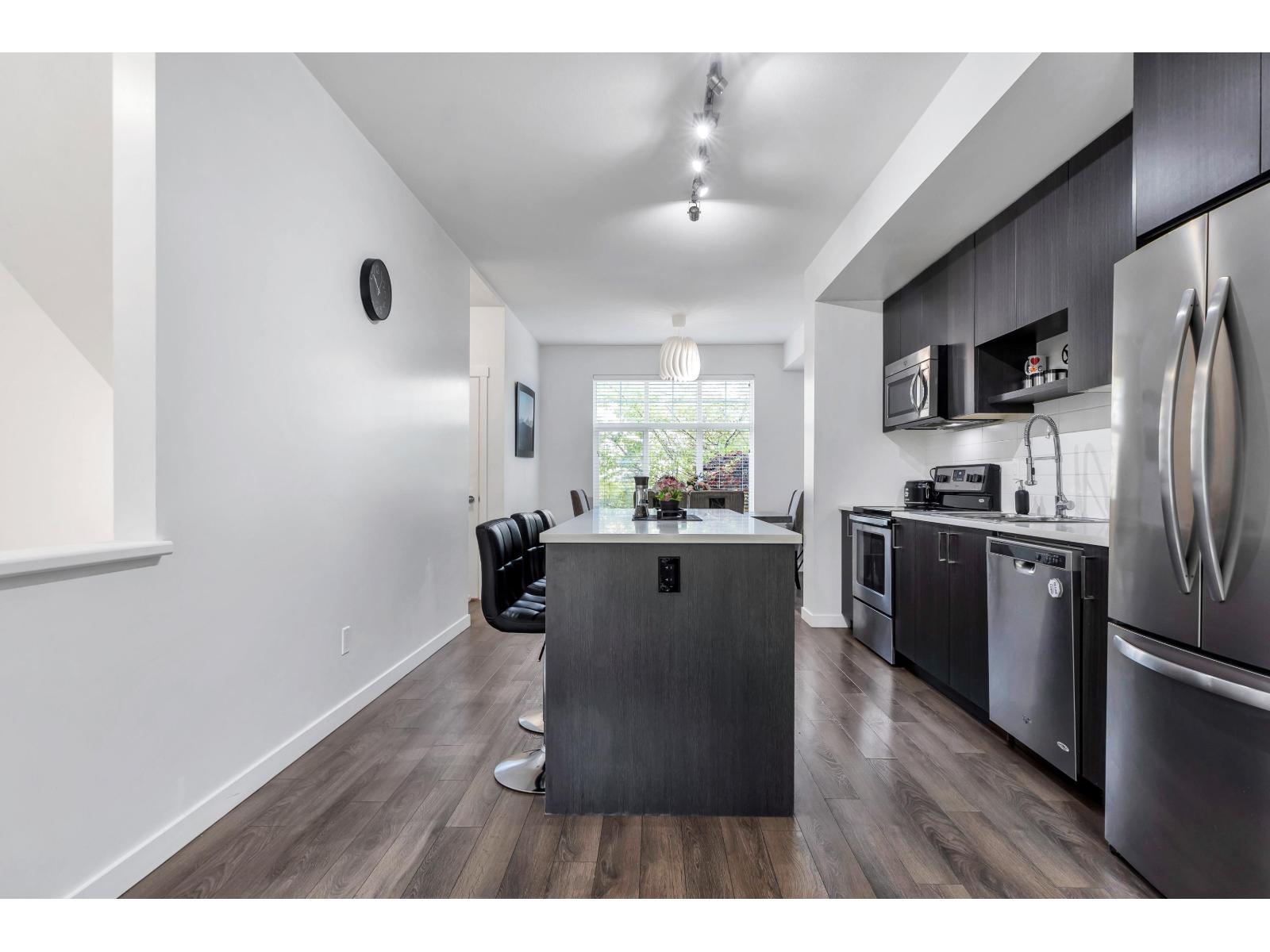 107 15230 Guildford Drive, Surrey, British Columbia  V3R 0C8 - Photo 10 - R3119825