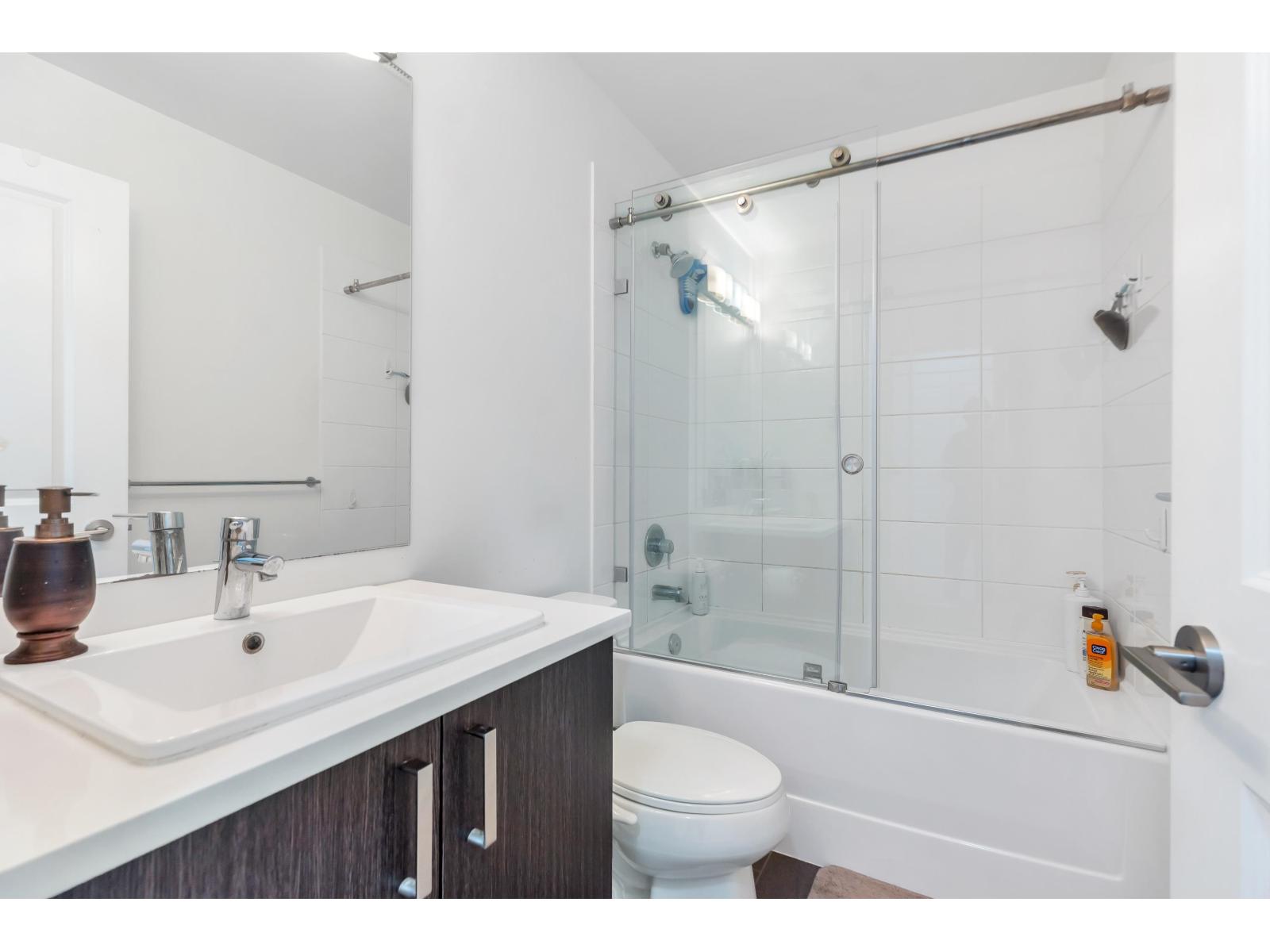 107 15230 Guildford Drive, Surrey, British Columbia  V3R 0C8 - Photo 21 - R3119825