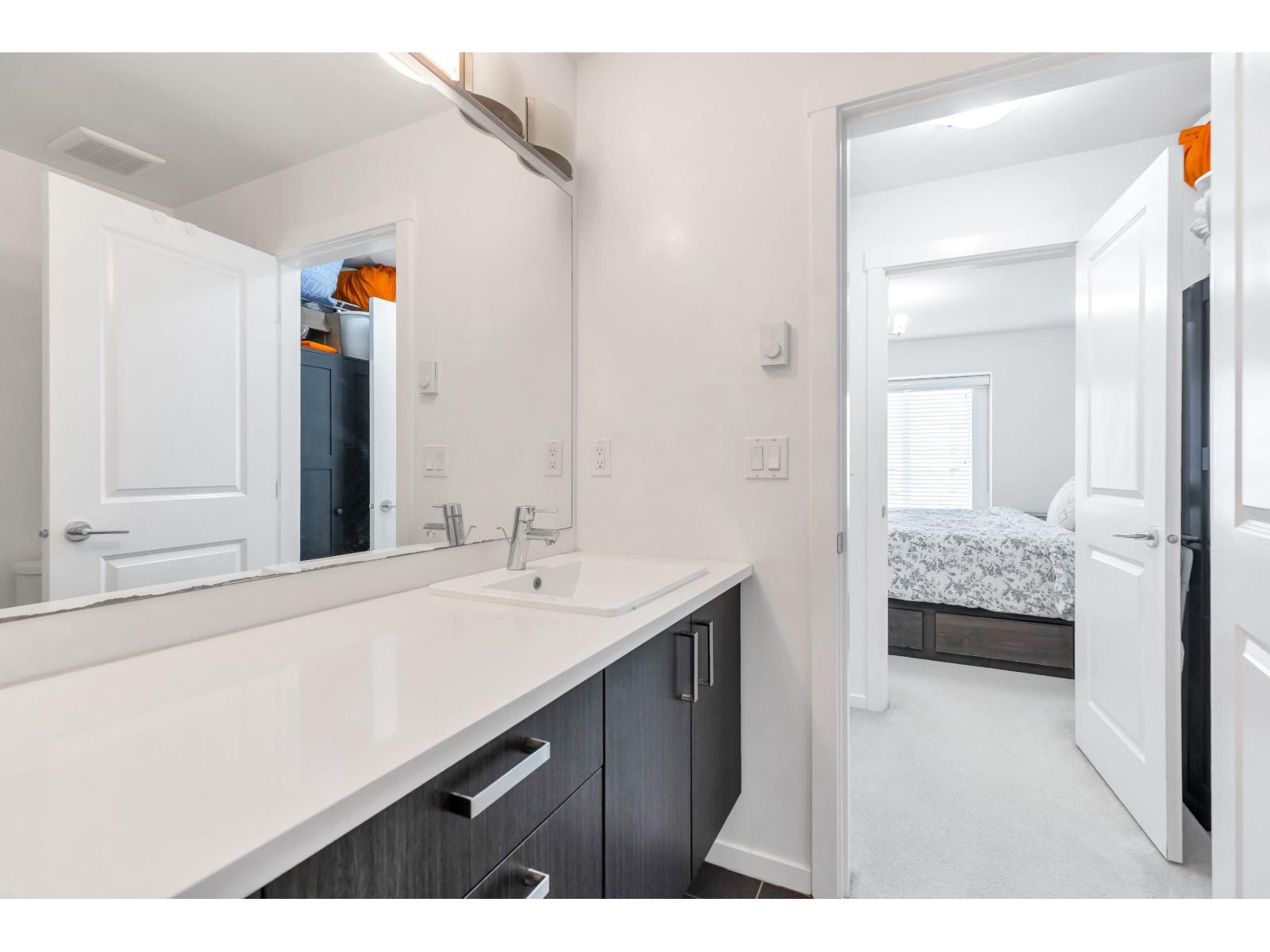 107 15230 Guildford Drive, Surrey, British Columbia  V3R 0C8 - Photo 32 - R3119825