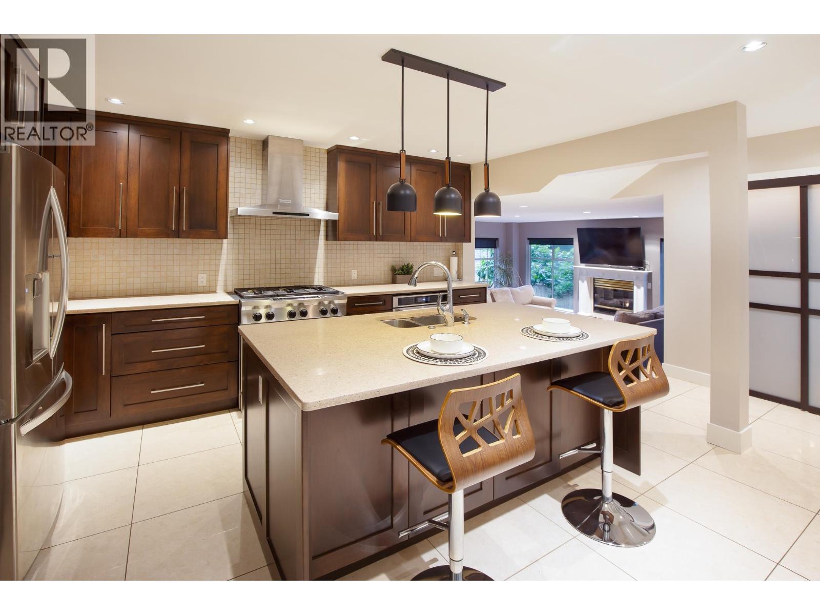3973 Braemar Place, North Vancouver, British Columbia  V7N 4M8 - Photo 4 - R3111251