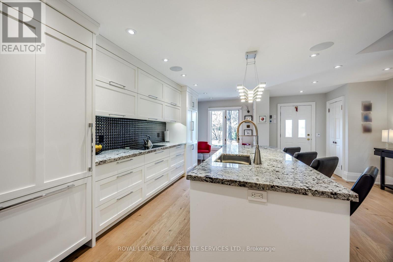 91 Old Mill Road, Toronto, Ontario  M8X 1G9 - Photo 7 - W13082676
