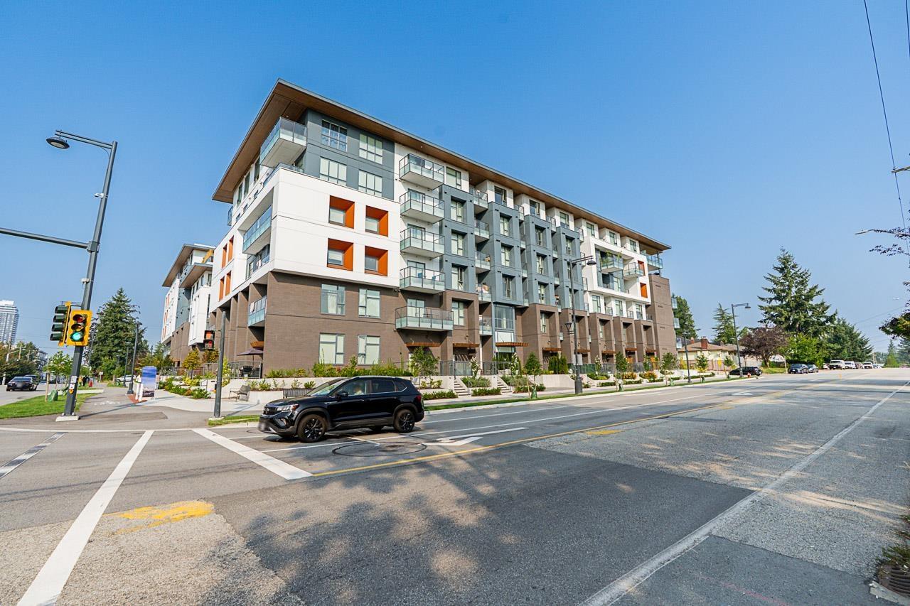 E201 10829 140 Street, Surrey, British Columbia  V3R 0H4 - Photo 2 - R3119831