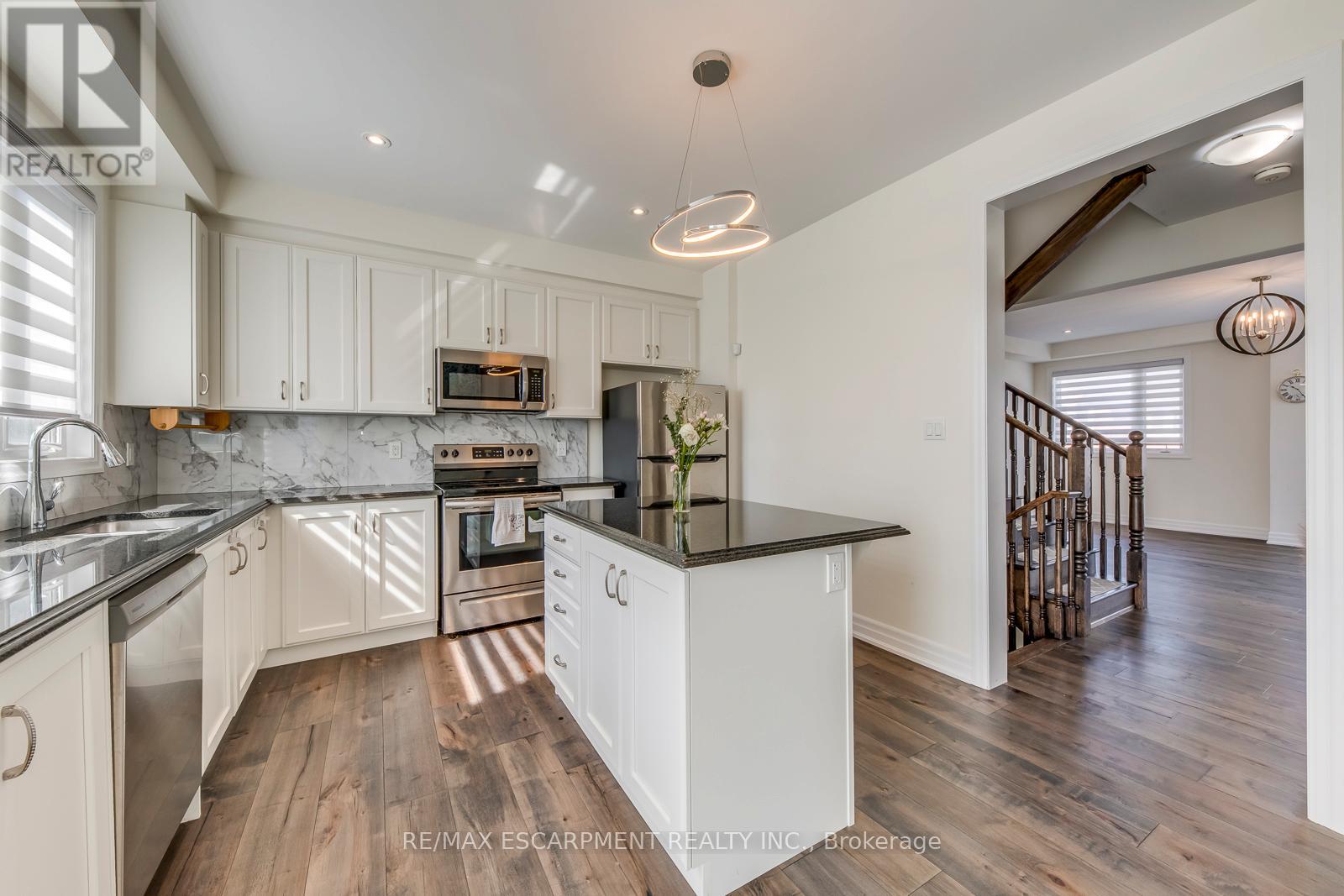 155 Grovewood Common, Oakville, Ontario  L6H 0X5 - Photo 24 - W13086956