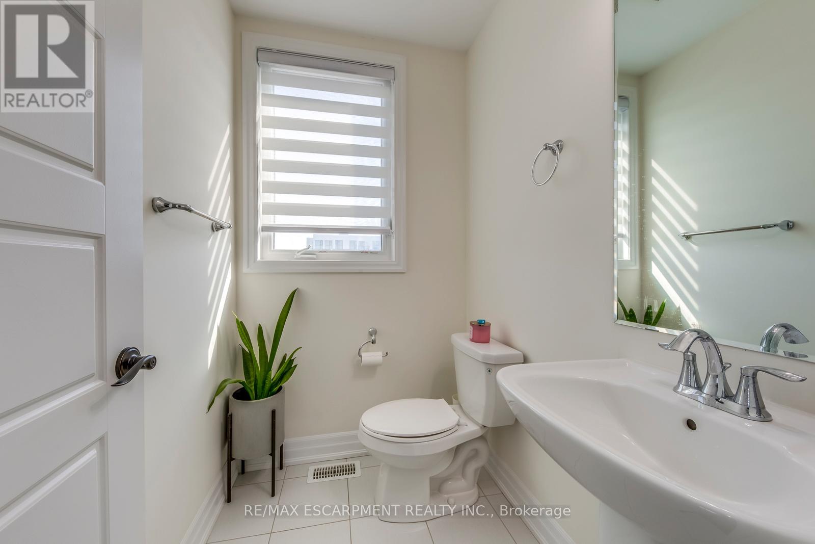 155 Grovewood Common, Oakville, Ontario  L6H 0X5 - Photo 34 - W13086956