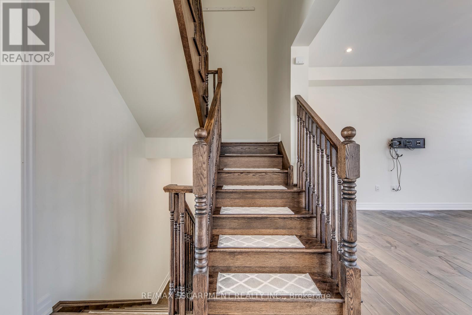 155 Grovewood Common, Oakville, Ontario  L6H 0X5 - Photo 36 - W13086956