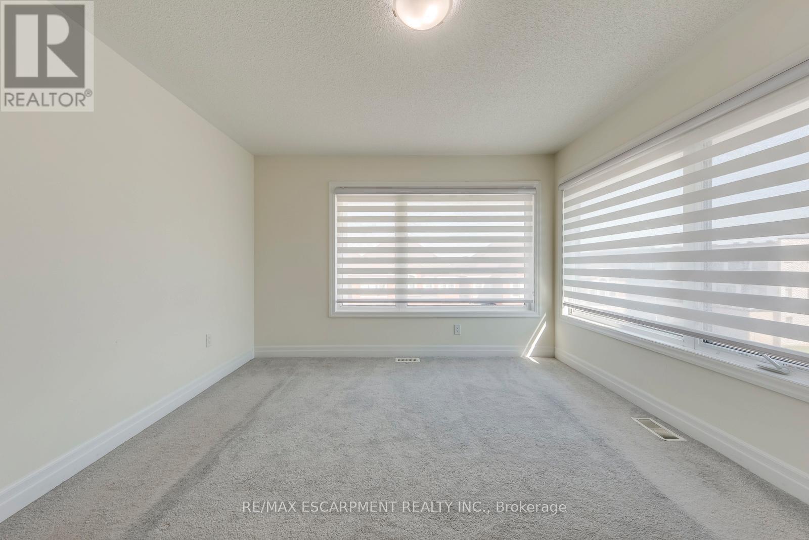 155 Grovewood Common, Oakville, Ontario  L6H 0X5 - Photo 38 - W13086956