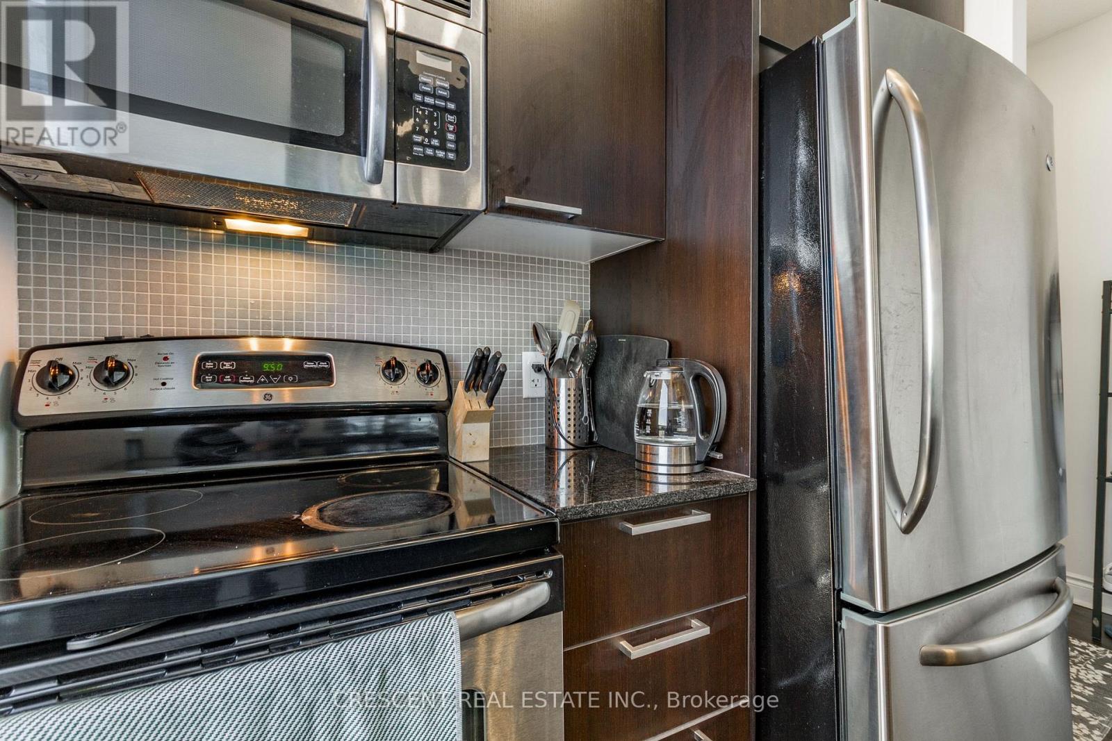 2402 - 16 Brookers Lane, Toronto, Ontario  M8V 0A5 - Photo 14 - W13087026