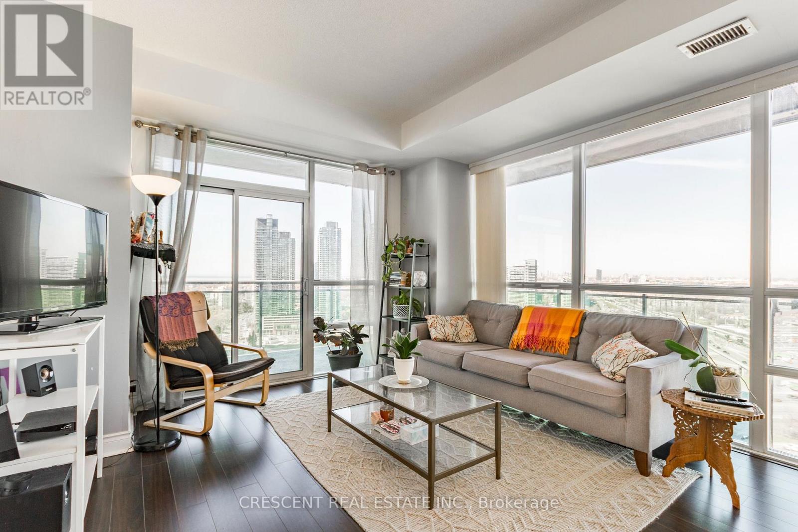 2402 - 16 Brookers Lane, Toronto, Ontario  M8V 0A5 - Photo 17 - W13087026