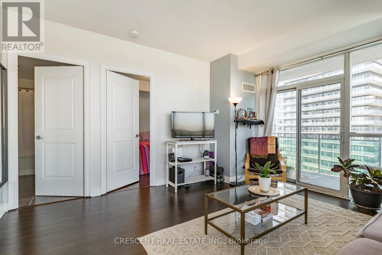 2402 - 16 Brookers Lane, Toronto, Ontario  M8V 0A5 - Photo 18 - W13087026