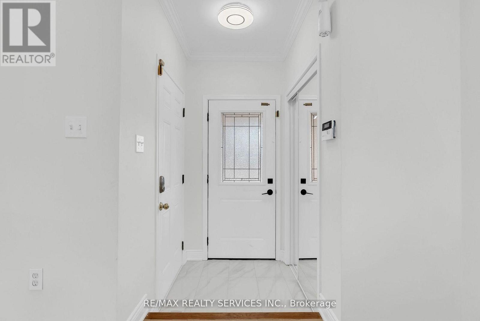 110 Dwyer Drive, Brampton, Ontario  L6S 0B4 - Photo 10 - W13087048