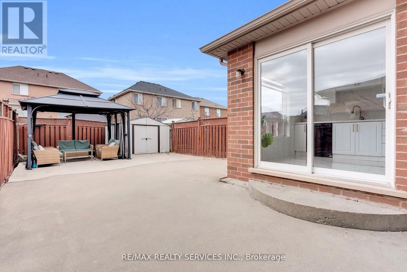 110 Dwyer Drive, Brampton, Ontario  L6S 0B4 - Photo 31 - W13087048