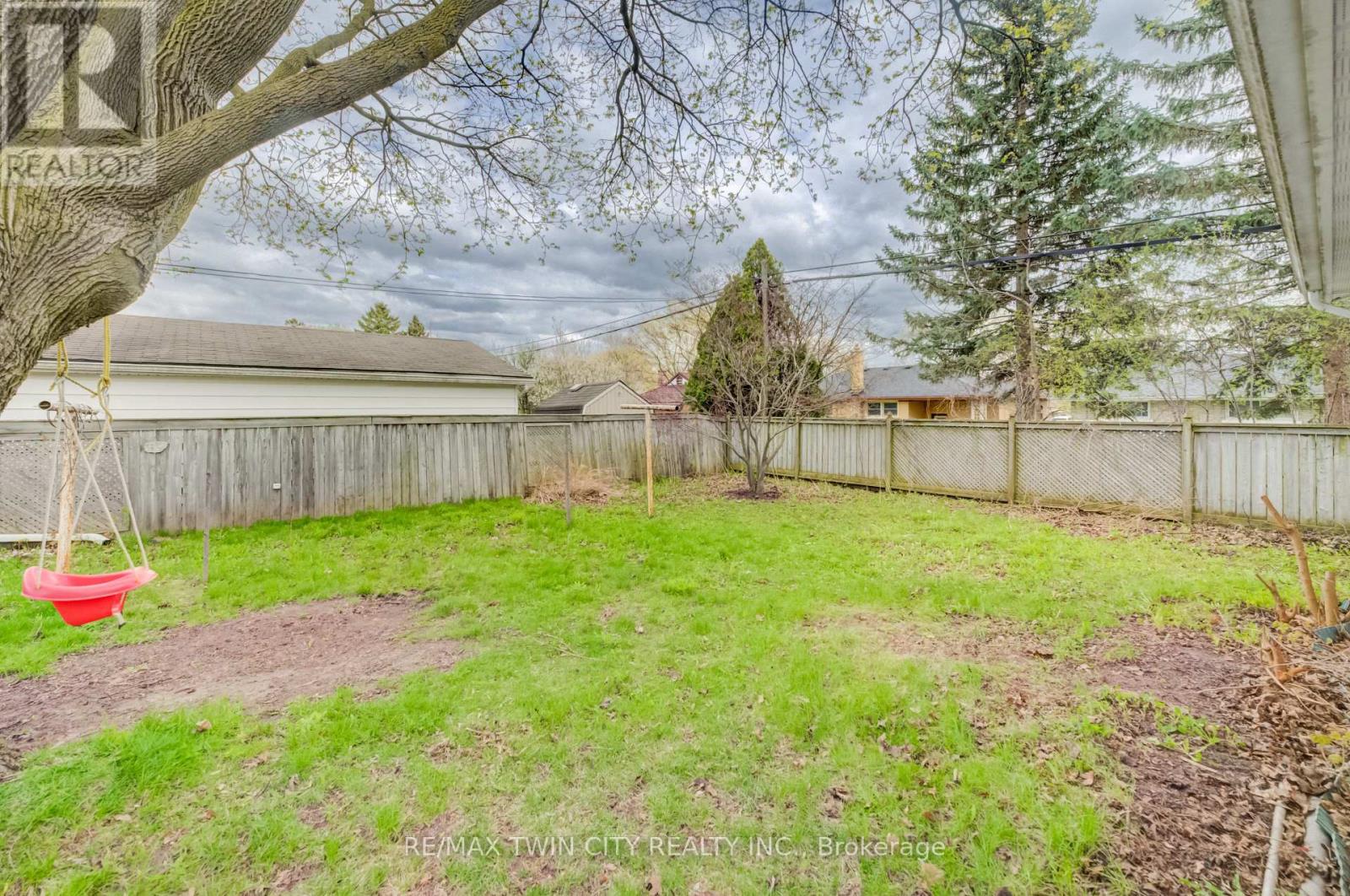 57 Jack Avenue, Kitchener, Ontario  N2M 1Z9 - Photo 23 - X13086996