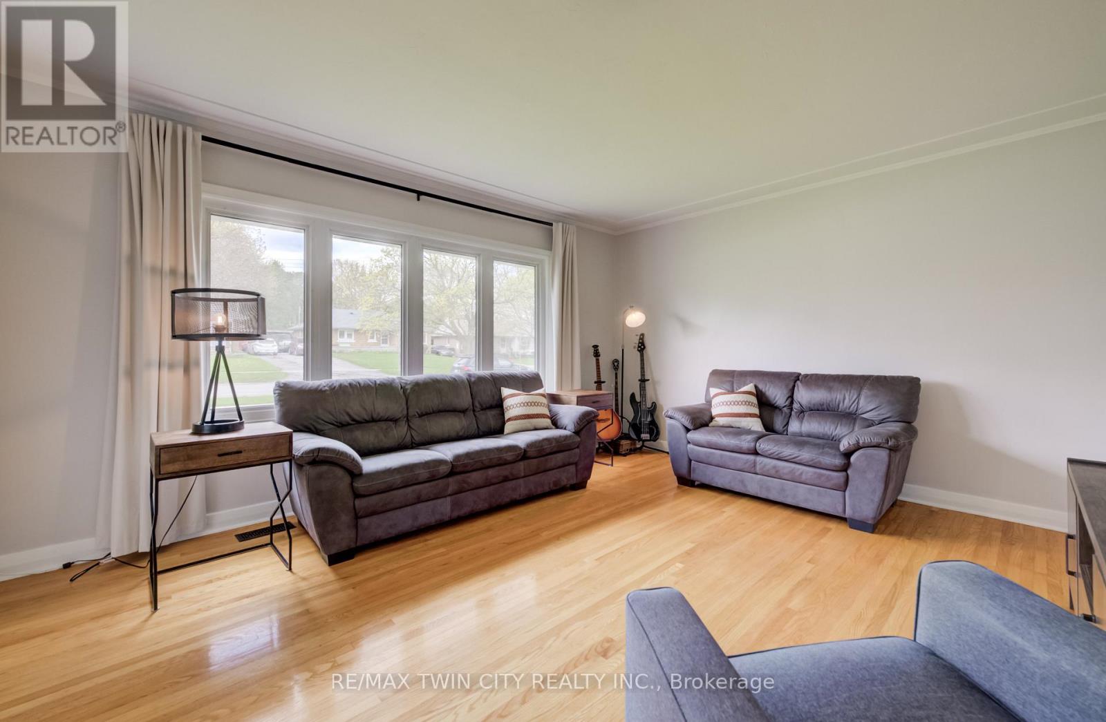 57 Jack Avenue, Kitchener, Ontario  N2M 1Z9 - Photo 5 - X13086996